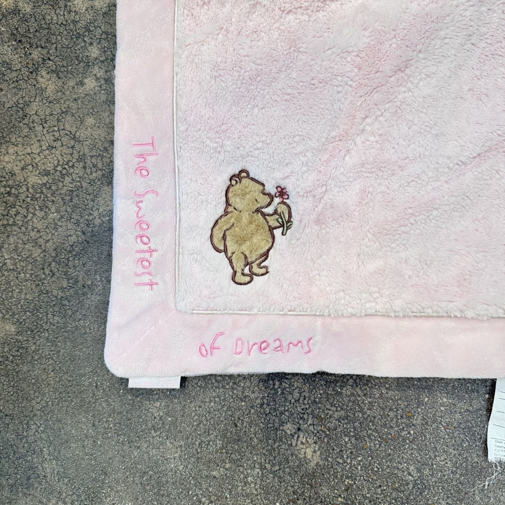 Vintage Winnie the Pooh small pink blanket 26x28 in - Picture 2 of 5
